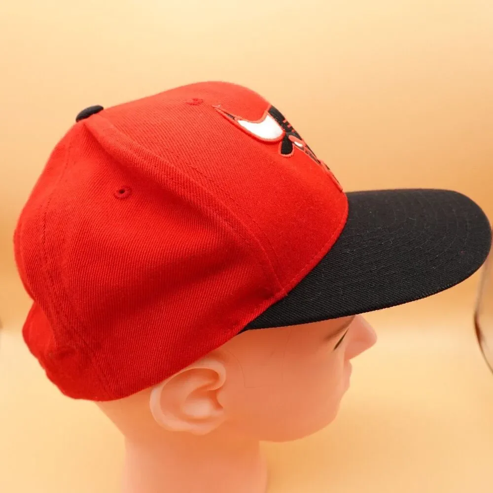 Chicago Bulls Hat Cap Mitchell Ness Snap Back Red Black NBA Basketball Mens